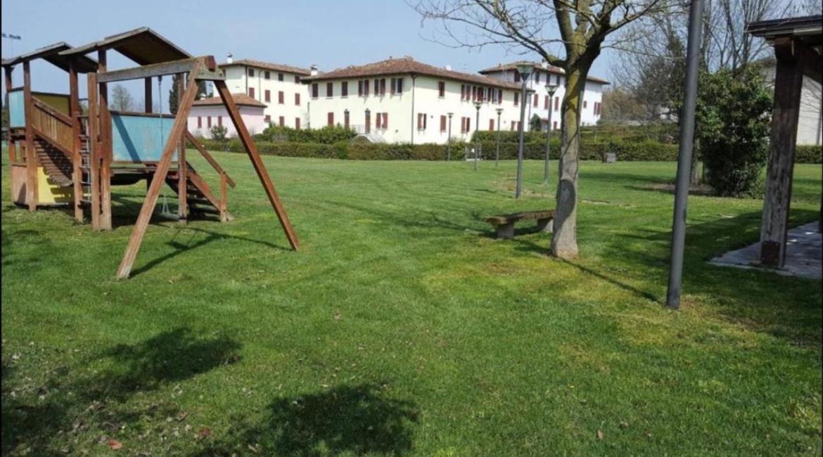Wendy Apartment- Twobedroom & Pool & Parkprivatefree & Sports Desenzano del Garda Luaran gambar